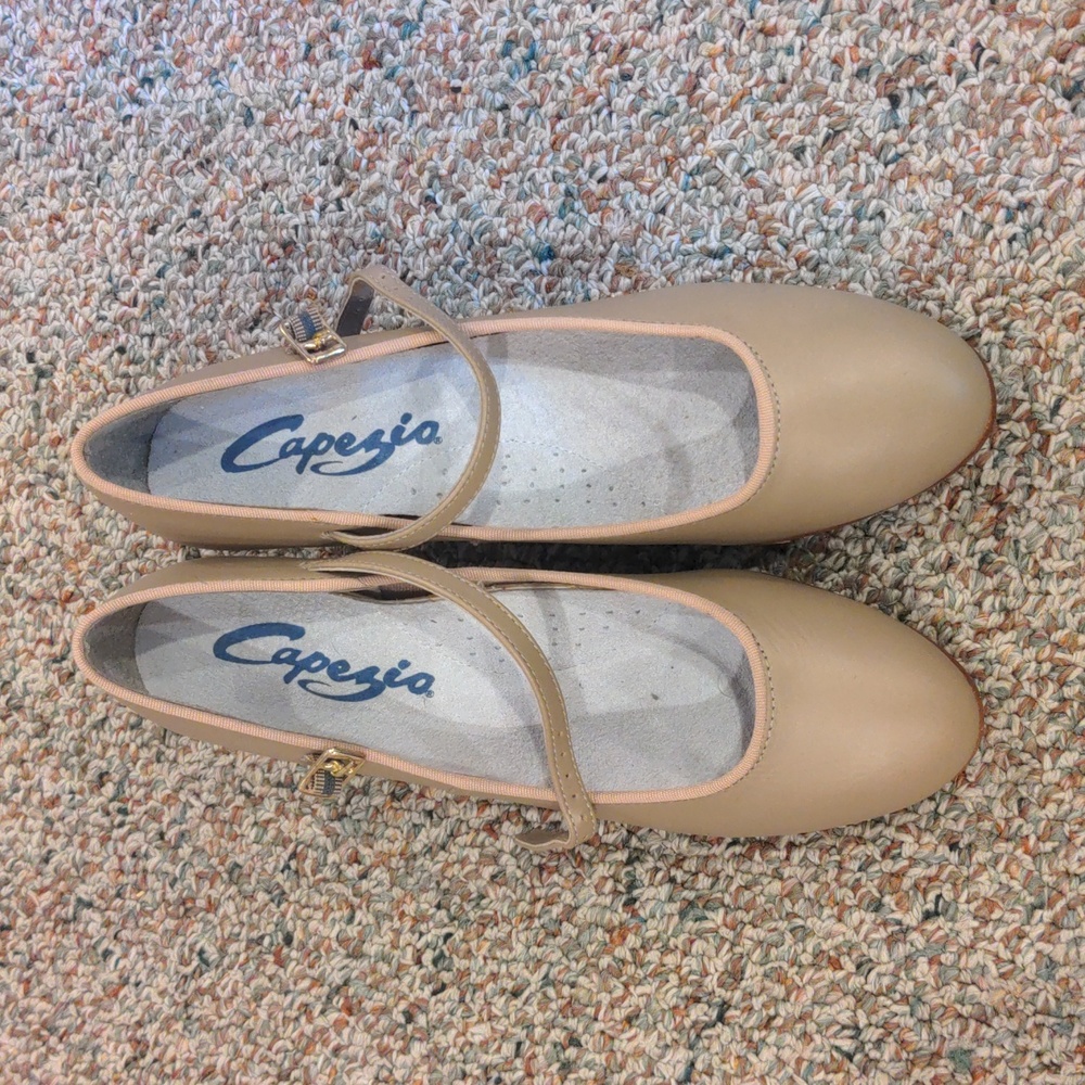 NEW Capezio teletone tap comfort sole heeled tap shoes